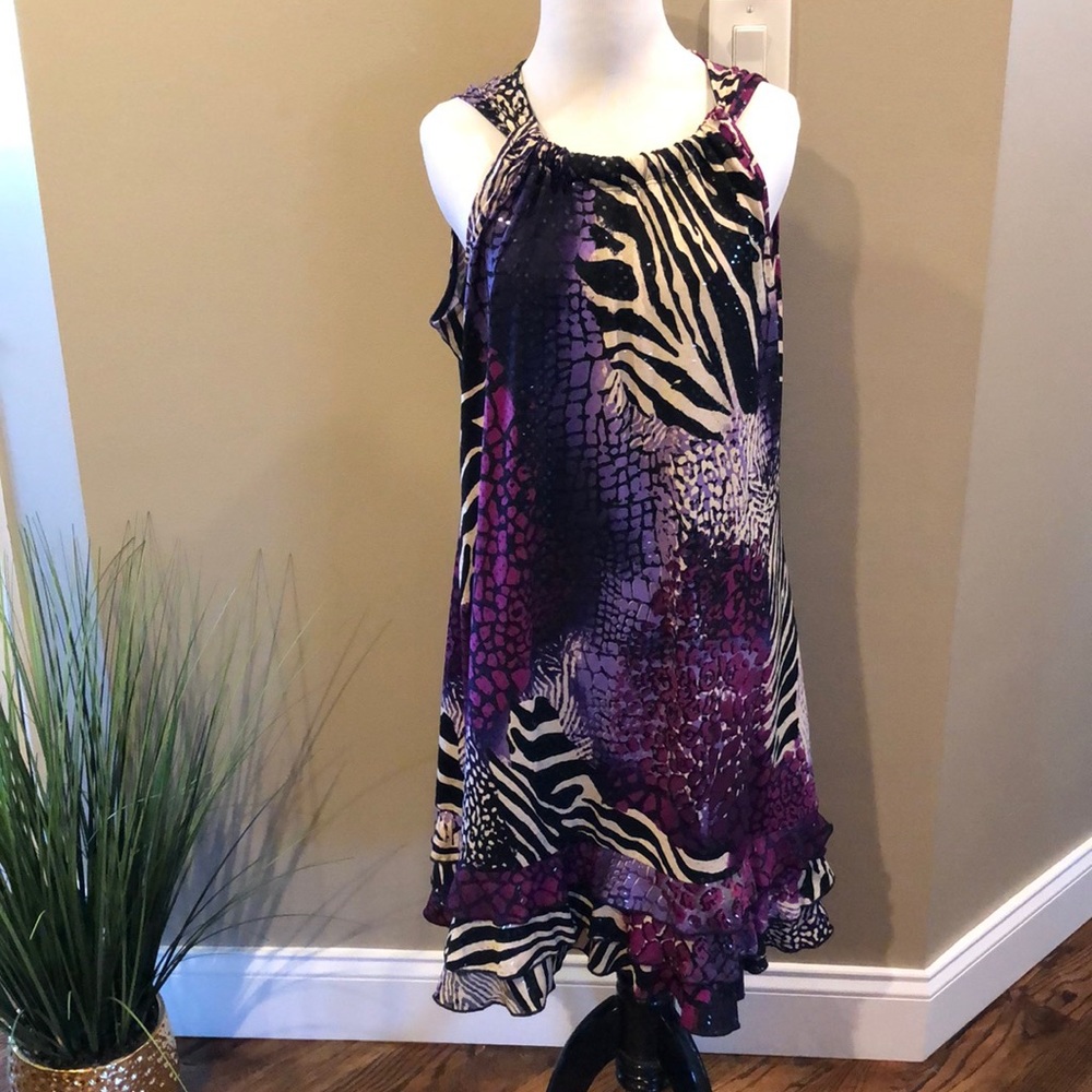 Sleeveless mid length dress